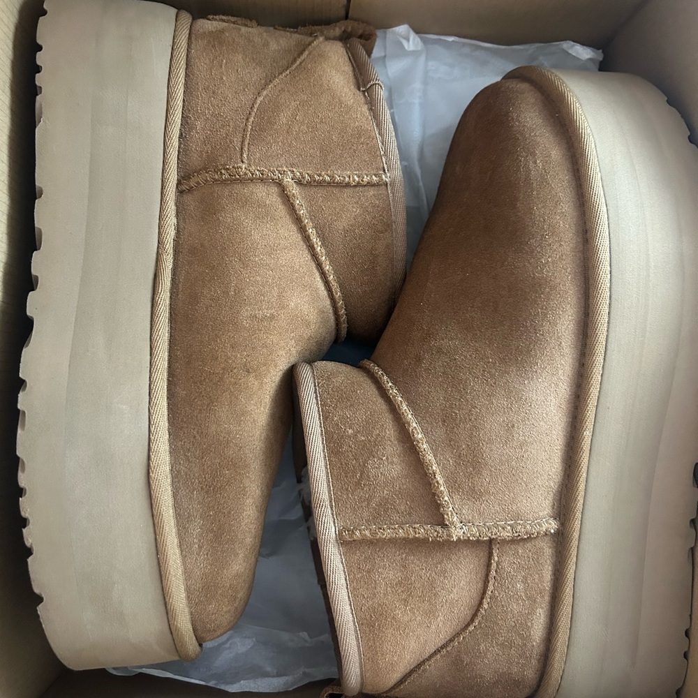 UGG Classic Ultra Mini Platform in Chestnut - Picture 2 of 8